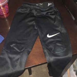 Boys nike comfy pants size 4t